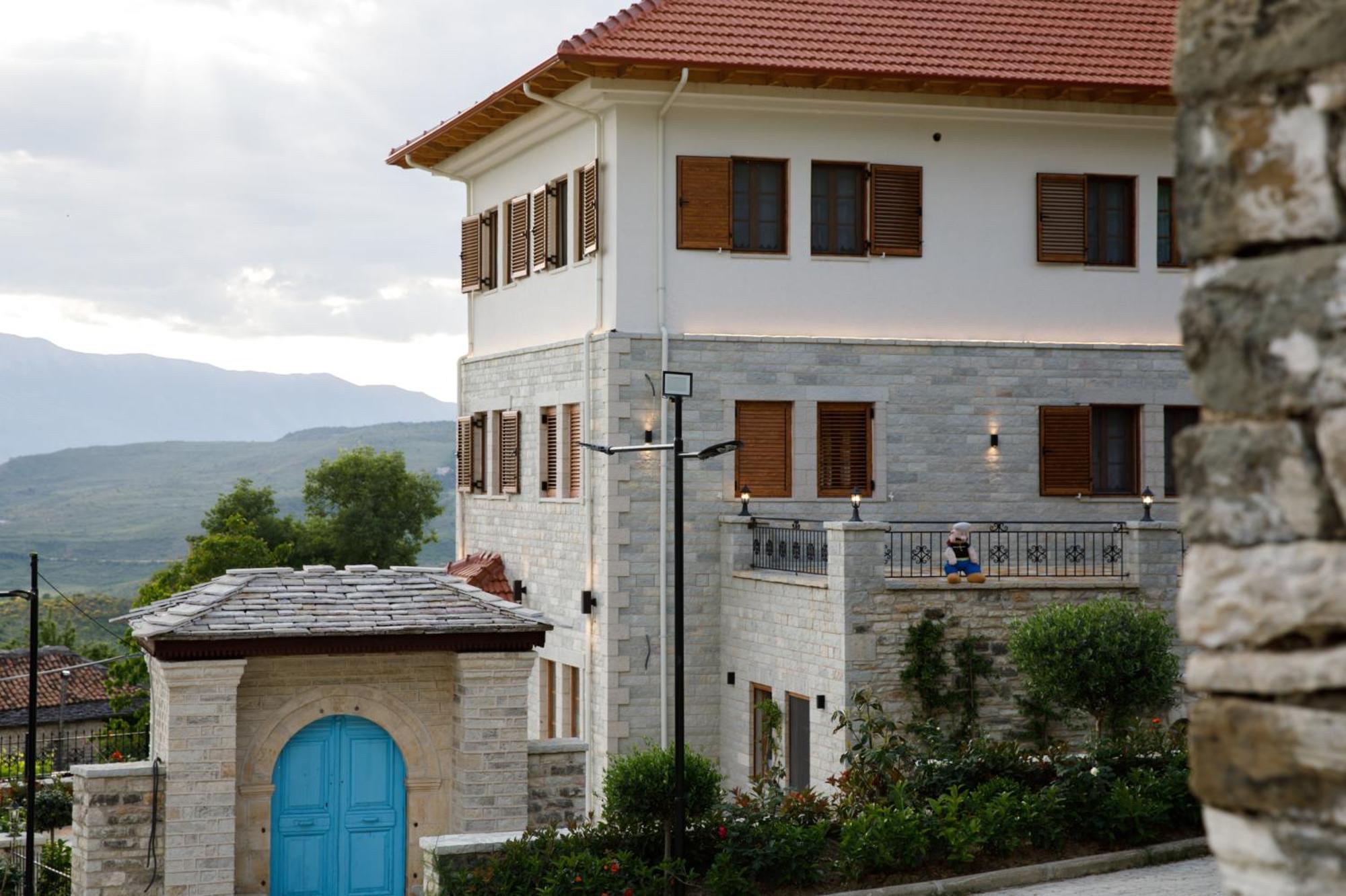 Bujtina Sophie Hotel Libohove Exterior photo